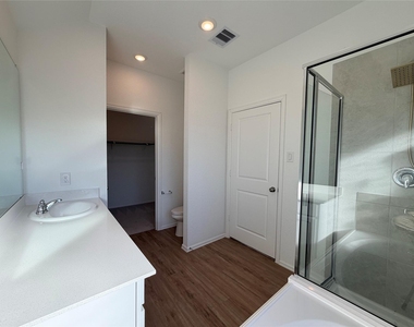 2023 Foxtail Creek Ct Crosby, Tx 77532 - Photo Thumbnail 13