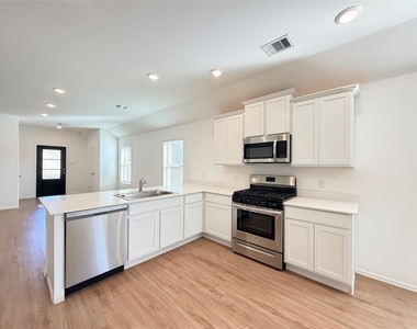 2023 Foxtail Creek Ct Crosby, Tx 77532 - Photo Thumbnail 2