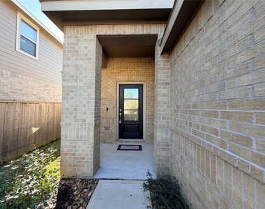 2023 Foxtail Creek Ct Crosby, Tx 77532 - Photo Thumbnail 1