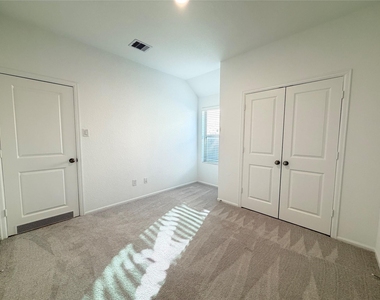 2023 Foxtail Creek Ct Crosby, Tx 77532 - Photo Thumbnail 9