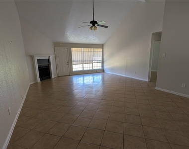 2607 Grand Teton Drive - Photo Thumbnail 4
