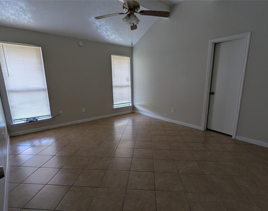 2607 Grand Teton Drive - Photo Thumbnail 8