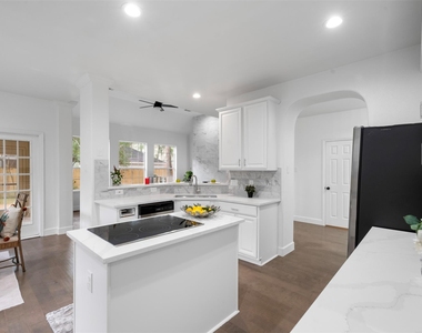 55 Terraglen Dr - Photo Thumbnail 7