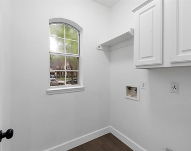 55 Terraglen Dr - Photo Thumbnail 22