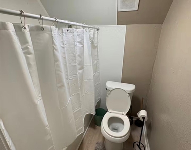 3310 A Campbell Street - Photo Thumbnail 9