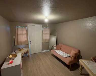 3310 A Campbell Street - Photo Thumbnail 6