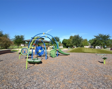 406 Pine Street - Photo Thumbnail 29