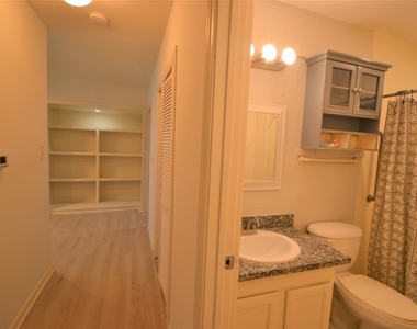 406 Pine Street - Photo Thumbnail 17