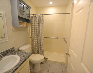 406 Pine Street - Photo Thumbnail 16
