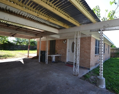 406 Pine Street - Photo Thumbnail 19