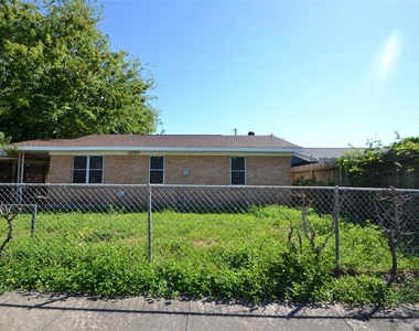 406 Pine Street - Photo Thumbnail 23