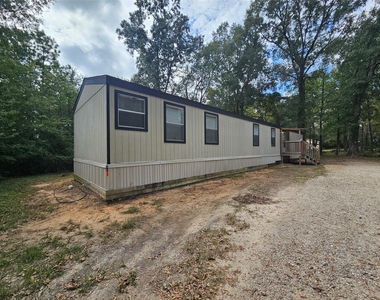 180 Carrier Avenue - Photo Thumbnail 1
