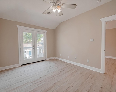 1110 E 24th Street - Photo Thumbnail 9