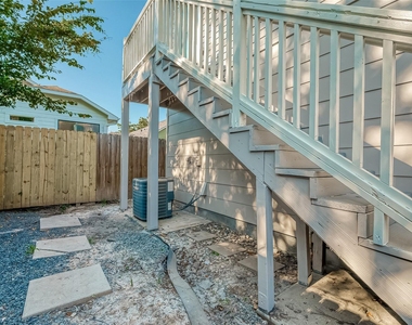 1110 E 24th Street - Photo Thumbnail 16
