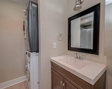 1110 E 24th Street - Photo Thumbnail 15