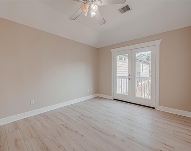 1110 E 24th Street - Photo Thumbnail 8