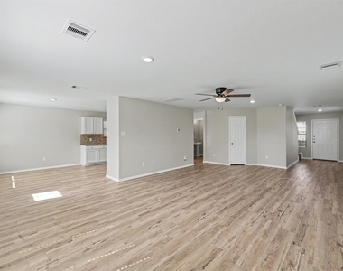 11135 N Lake Mist Lane - Photo Thumbnail 8