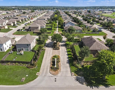 11135 N Lake Mist Lane - Photo Thumbnail 1