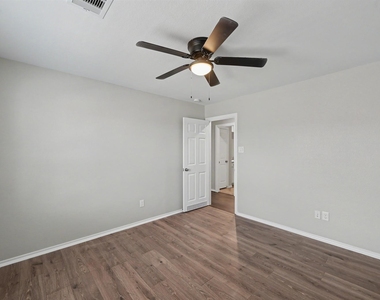11135 N Lake Mist Lane - Photo Thumbnail 26