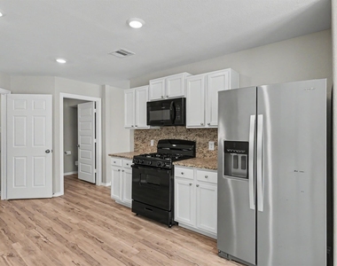 11135 N Lake Mist Lane - Photo Thumbnail 15