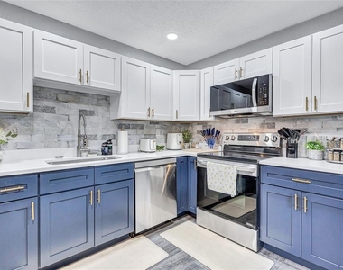 3405 Poinsettia Drive - Photo Thumbnail 25