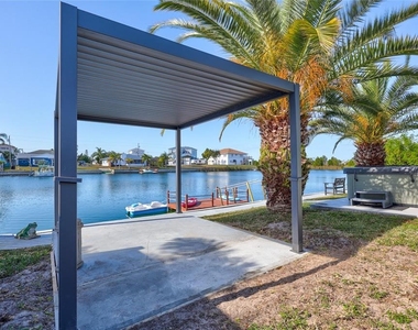 3405 Poinsettia Drive - Photo Thumbnail 10