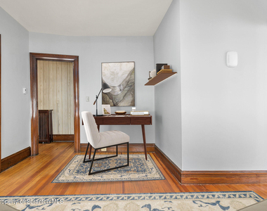 1015 E Gibson Street - Photo Thumbnail 5