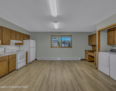 811 Moosic Road - Photo Thumbnail 2
