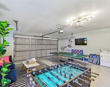 380 Fernshire Court - Photo Thumbnail 30
