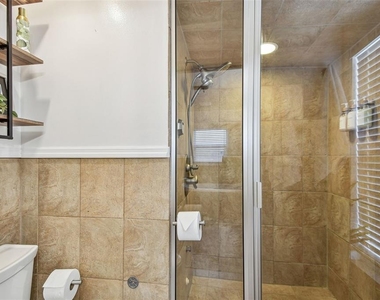 380 Fernshire Court - Photo Thumbnail 15