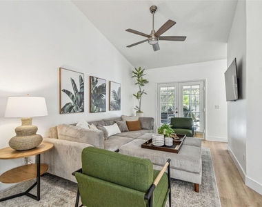 380 Fernshire Court - Photo Thumbnail 6