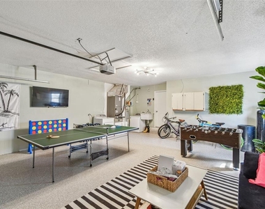 380 Fernshire Court - Photo Thumbnail 29