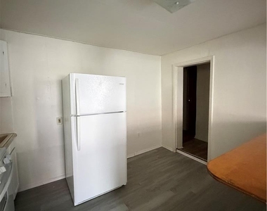 1218 Mechanic Street - Photo Thumbnail 2