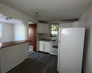 1218 Mechanic Street - Photo Thumbnail 3