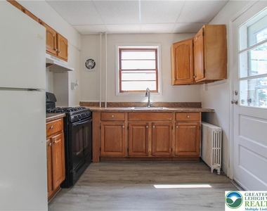 534 Hayes Street - Photo Thumbnail 3