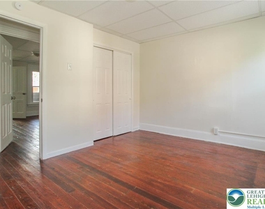 534 Hayes Street - Photo Thumbnail 4