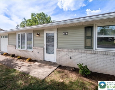73 Willowdale Avenue - Photo Thumbnail 17