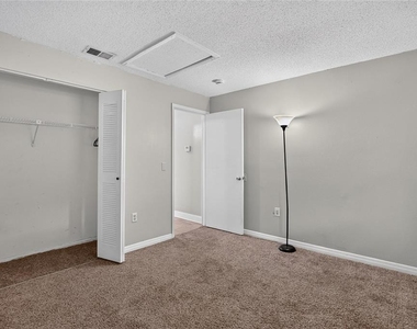 629 Stillview Circle - Photo Thumbnail 36