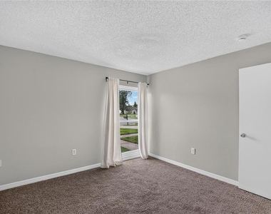 629 Stillview Circle - Photo Thumbnail 28