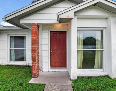 629 Stillview Circle - Photo Thumbnail 1