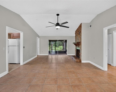 629 Stillview Circle - Photo Thumbnail 10