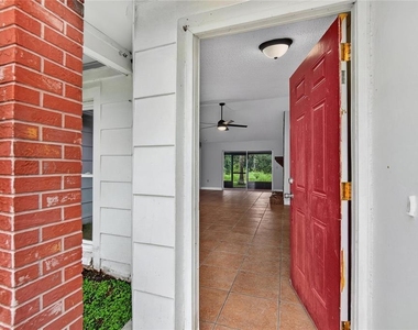629 Stillview Circle - Photo Thumbnail 8
