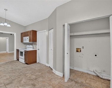 629 Stillview Circle - Photo Thumbnail 20