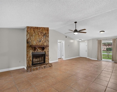 629 Stillview Circle - Photo Thumbnail 13