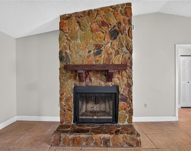 629 Stillview Circle - Photo Thumbnail 15