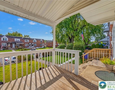 2204 Baker Drive - Photo Thumbnail 9
