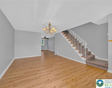 2204 Baker Drive - Photo Thumbnail 11