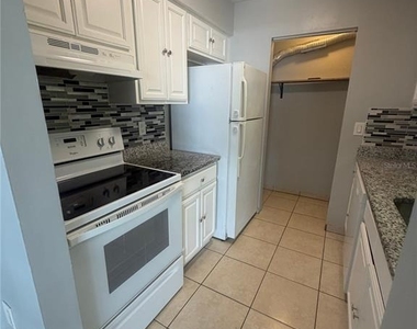 4505 67th Street W - Photo Thumbnail 10