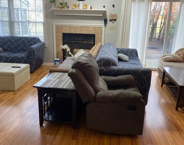 1657 Harding Circle - Photo Thumbnail 4