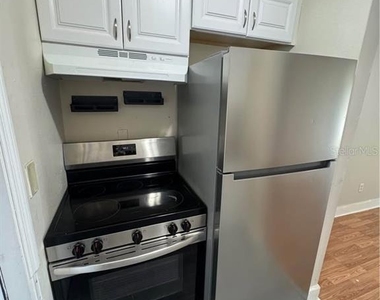 2200 E Bird Street - Photo Thumbnail 2